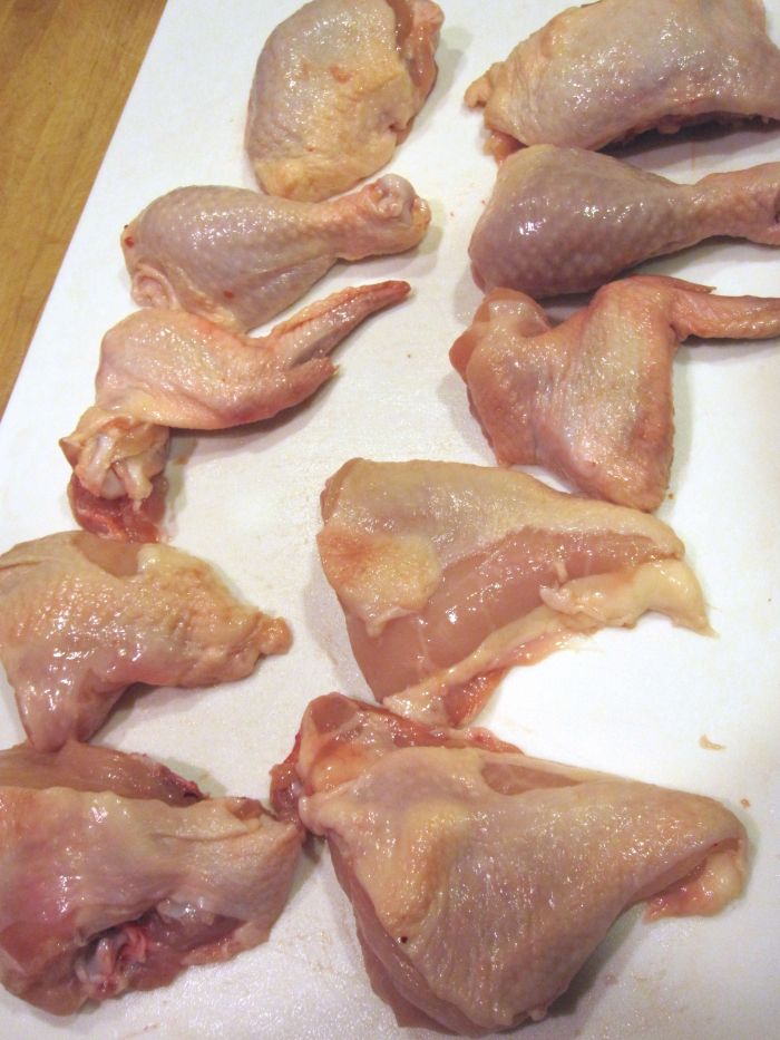 Запеченные куриные бедрышки в панировке