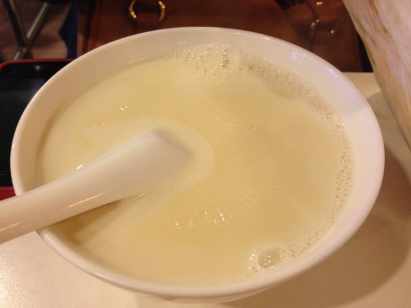 Молочный суп с гренками