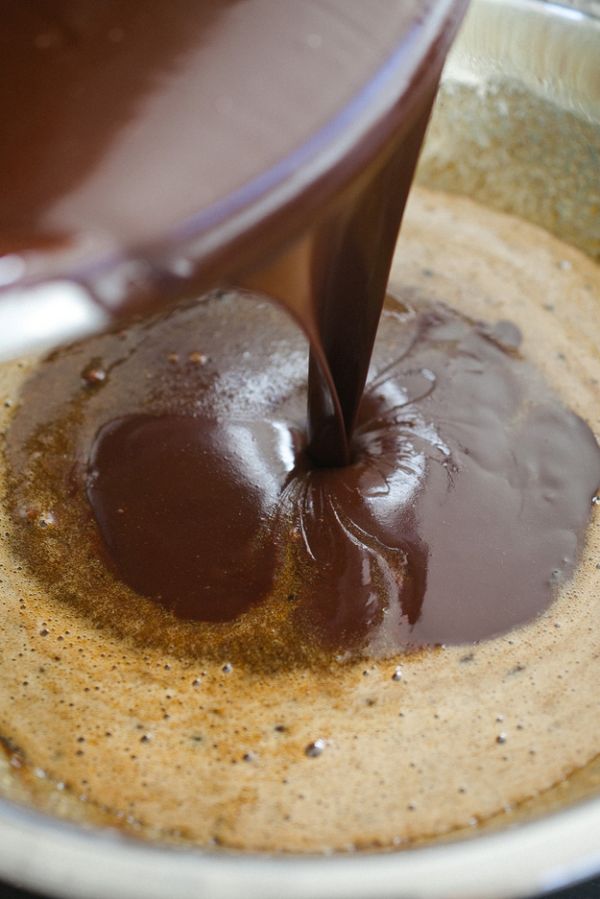 Шоколадный пирог Брауни с грецкими орехами