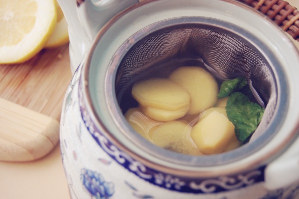 Китайский имбирный чай с мятой и лимоном