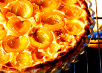Прованский пирог с абрикосами и миндальным кремом