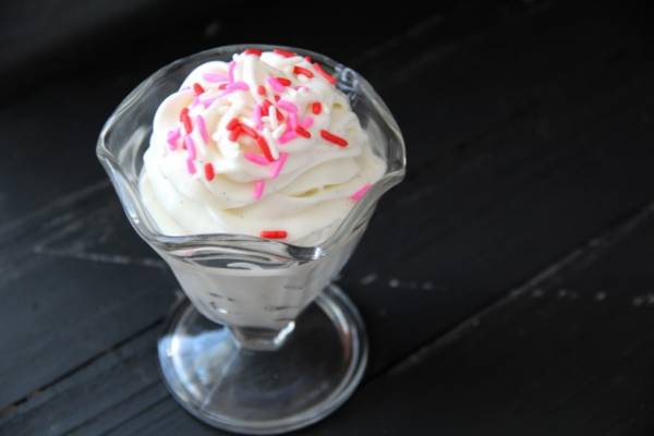 Рецепт Замороженный йогурт с ванилью. Приготовление 

блюда