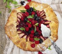 Приготовление Французский открытый пирог с фруктами и ягодами блюда