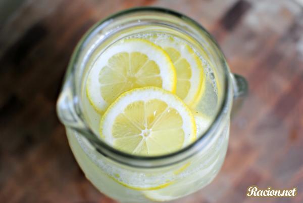 Домашний лимонад с ванилью