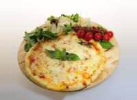 Итальянская пицца «Маргарита» в домашних условиях