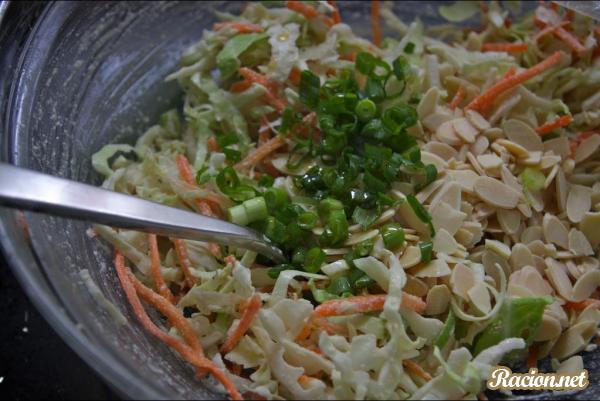 Салат из свежей капусты по азиатски