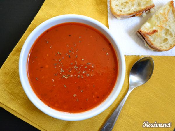 Рецепт Простой суп томатный с травами. Приготовление 

блюда