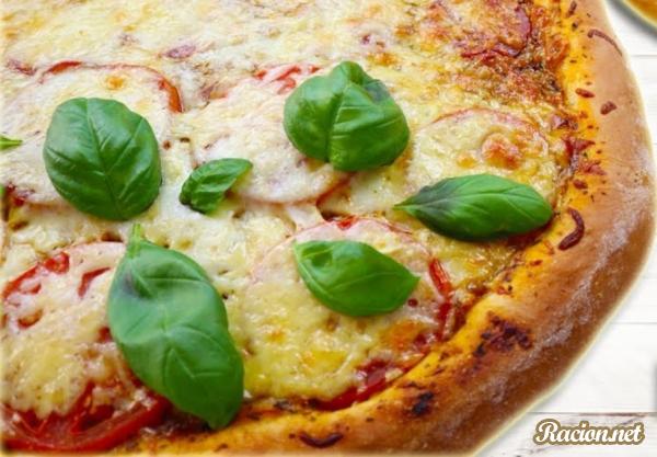 Рецепт Пицца с соусом и сыром. Приготовление 

блюда