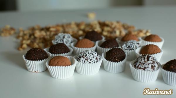 Рецепт Сыроедческие шоколадные конфеты своими руками с орехами. Приготовление 

блюда